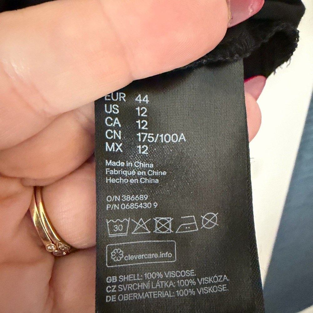 H&M Black Tunic Top for Women - Picture 3 of 4